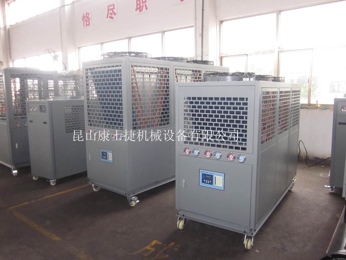 光伏行業(yè)控溫用冷水機_光伏行業(yè)用制冷設備