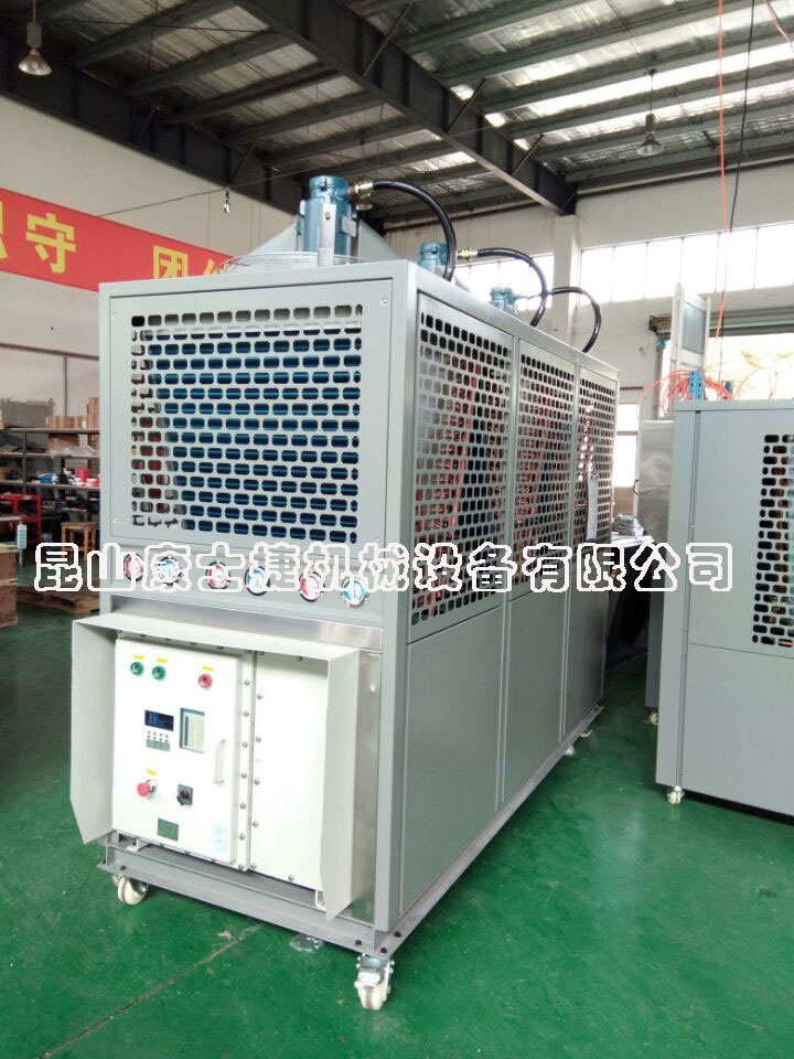 山東化工行業(yè)用鹽水低溫冷水機(jī)組